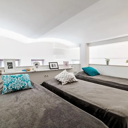 Bandy's * Будапешт